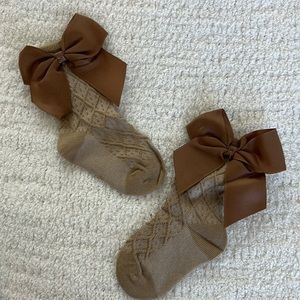 Baby Socks Booties 9-12months in Gray & Beige